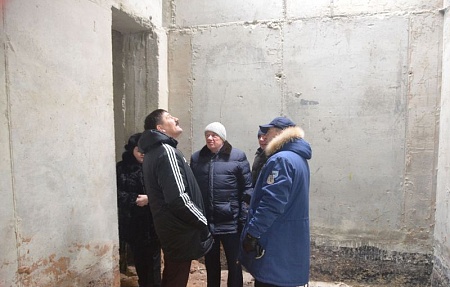 Сегодня глава района Батыршин Миндиев посетил строящийся храм в селе Цветном