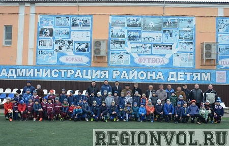 Турнир по футболу посвященный ветеранам Володарского футбола