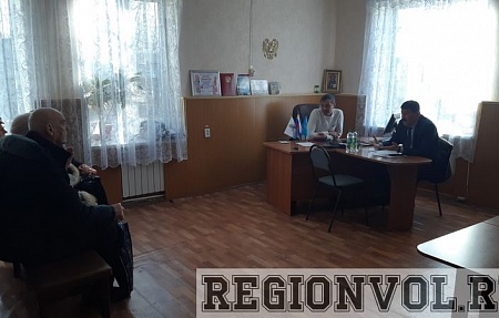 Батыршин Миндиев провел выездной личный прием с жителями села Зеленги