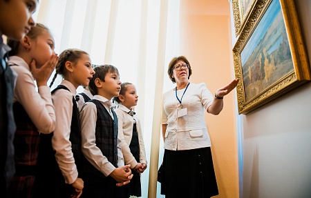 Астраханская картинная галерея приглашает посетить музей на  весенних каникулах